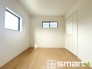 ～２面採光の明るいお部屋～
・洋室は２面採光とする事で穏やかな陽の入る明るい空間となっております。
・くつろぎのプライベート時間を明るい空間で穏やかにお過ごしいただけます。
