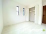 1号棟 ～２面採光の明るいお部屋～
・洋室は２面採光とする事で穏やかな陽の入る明るい空間となっております。
・くつろぎのプライベート時間を明るい空間で穏やかにお過ごしいただけます。