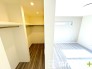 ～ウォークインクローゼットのあるお部屋～
・人気のウォークインクローゼットをご用意。季節物や趣味の道具などもスッキリと収納が可能です。
・最近流行りの収納術などもぜひご活用くださいませ。
