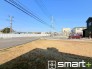 ～道路付け良好です～
・目の前は広々約8ⅿ道路で出入りも楽々。
・開放感あふれる土地でお好きなプラン建てて見ませんか？