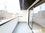 ～洗濯物も干しやすいバルコニー～
・２箇所あるバルコニーは毎日のお洗濯に大活躍。洗濯物もたくさん干せて快適ですね。
・テラス屋根等のオプションもお気軽にご相談くださいませ。