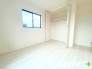 ～２面採光の明るいお部屋～
・洋室は２面採光とする事で穏やかな陽の入る明るい空間となっております。
・くつろぎのプライベート時間を明るい空間で穏やかにお過ごしいただけます。

