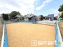 ～閑静な住宅街の立地～
・周辺は閑静な住宅街となっておりますので、静かな暮らしをご実現いただけます。
・前面道路の交通量も多くないので、小さなお子様がいるご家庭でもご安心ですね。
