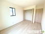 ～２面採光の明るいお部屋～
・洋室は２面採光とする事で穏やかな陽の入る明るい空間となっております。
・くつろぎのプライベート時間を明るい空間で穏やかにお過ごしいただけます。
