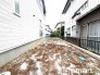 ～お庭もある余裕の敷地～
・広々した敷地にはお庭もご用意。お庭があるだけで余裕を感じますね。
・防草シートや人工芝の敷設などのオプションもお気軽にご相談くださいませ。
