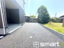 ～ゆとりあるカースペース～
・セカンドカーや来客時にも困らないカースペース２台分。物置や駐輪スペースなどにも利用できますね。
・カーポートなどのオプションもお気軽にご相談くださいませ。
(１号棟)