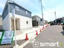 ～閑静な住宅街の立地～
・周辺は閑静な住宅街となっておりますので、静かな暮らしをご実現いただけます。
・前面道路の交通量も多くないので、小さなお子様がいるご家庭でもご安心ですね。(１２号棟)
