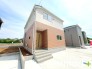 ～閑静な住宅街の立地～
・周辺は閑静な住宅街となっておりますので、静かな暮らしをご実現いただけます。
・前面道路の交通量も多くないので、小さなお子様がいるご家庭でもご安心ですね。
