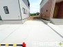 ～駐車場は２台分ご用意～
・駐車場は２台分ございますので、車通勤の方や複数台お持ちの方にもお勧めのお住まいです。
・カーポートなどのオプションもお気軽にご相談くださいませ。
