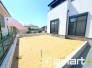 ～お庭もある余裕の敷地～
・広々した敷地にはお庭もご用意。お庭があるだけで余裕を感じますね。
・防草シートや人工芝の敷設などのオプションもお気軽にご相談くださいませ。
