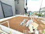 ～お庭もある余裕の敷地～
・広々した敷地にはお庭もご用意。お庭があるだけで余裕を感じますね。
・防草シートや人工芝の敷設などのオプションもお気軽にご相談くださいませ。
