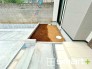 ～お庭もある余裕の敷地～
・広々した敷地にはお庭もご用意。お庭があるだけで余裕を感じますね。
・防草シートや人工芝の敷設などのオプションもお気軽にご相談くださいませ。