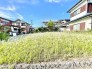 空が広く感じられる清々しい立地です。穏やかな街並みに溶け込み、心地よい日常を育む場所です
