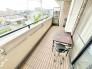 ～陽当たりの良いバルコニーで、洗濯物も気持ちよく乾きます。～