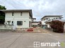 ～閑静な住宅街の立地～
・周辺は閑静な住宅街となっておりますので、静かな暮らしをご実現いただけます。
・前面道路の交通量も多くないので、小さなお子様がいるご家庭でもご安心ですね。
