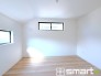 ～２面採光の明るいお部屋～
・洋室は２面採光とする事で穏やかな陽の入る明るい空間となっております。
・くつろぎのプライベート時間を明るい空間で穏やかにお過ごしいただけます。
