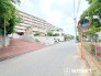 ～周辺環境もご案内いたします～
・建物自体ももちろん大切ですが、暮らしていく上でとても大切な周辺環境。
・ご見学時に周辺環境も併せてご案内させていただきますので、お気軽にご相談ください。
