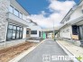 2号棟 ～お問合せはお気軽に～
・お仕事帰りの遅い時間や短時間のご案内、不動産会社に休みの多い水曜日などでもご対応可能です。
・ぜひお気軽にお問合せくださいませ。お待ちしております！
