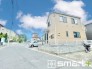 ～閑静な住宅街の立地～
・周辺は閑静な住宅街となっておりますので、静かな暮らしをご実現いただけます。
・前面道路の交通量も多くないので、小さなお子様がいるご家庭でもご安心ですね。
