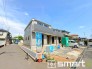 ～閑静な住宅街の立地～
・周辺は閑静な住宅街となっておりますので、静かな暮らしをご実現いただけます。
・前面道路の交通量も多くないので、小さなお子様がいるご家庭でもご安心ですね。
