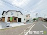 ～閑静な住宅街の立地～
・周辺は閑静な住宅街となっておりますので、静かな暮らしをご実現いただけます。
・前面道路の交通量も多くないので、小さなお子様がいるご家庭でもご安心ですね。
