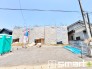 2号棟 ～閑静な住宅街の立地～
・周辺は閑静な住宅街となっておりますので、静かな暮らしをご実現いただけます。
・前面道路の交通量も多くないので、小さなお子様がいるご家庭でもご安心ですね。
