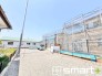 ～閑静な住宅街の立地～
・周辺は閑静な住宅街となっておりますので、静かな暮らしをご実現いただけます。
・前面道路の交通量も多くないので、小さなお子様がいるご家庭でもご安心ですね。
(１号棟)