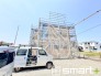 2号棟 ～閑静な住宅街の立地～
・周辺は閑静な住宅街となっておりますので、静かな暮らしをご実現いただけます。
・前面道路の交通量も多くないので、小さなお子様がいるご家庭でもご安心ですね。
