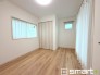 ～２面採光の明るいお部屋～
・洋室は２面採光とする事で穏やかな陽の入る明るい空間となっております。
・くつろぎのプライベート時間を明るい空間で穏やかにお過ごしいただけます。
