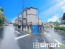 ～開放感ある角地のお住まい～
・２方向が空く事で開放感のある角地に位置しております。
・窮屈な感じが無く、ゆったりと暮らせるこの魅力をぜひ現地でご体感くださいませ。
