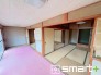～「和みの部屋」和室をご用意～
・ゴロンと寝転がったり、お子様のいるご家庭ではお子様を寝かしつけたり、などご活用いただける和室をご用意。
・やはり畳の香りは心が落ち着きますね。
