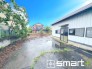 ～閑静な住宅街の立地～
・周辺は閑静な住宅街となっておりますので、静かな暮らしをご実現いただけます。
・前面道路の交通量も多くないので、小さなお子様がいるご家庭でもご安心ですね。
