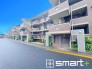 ～管理の行き届いたエントランス～
・お住まいの「顔」でもあるエントランス。管理会社の方でしっかりと管理されております。
・ぜひ現地でご体感くださいませ。
