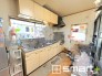 ～自然な風合いの洋室～
・ナチュラルな色彩で纏められた洋室は家具のコーディネートもしやすくなっております。
・どんな家具にするか考えるだけでも楽しくなってきますね。
