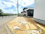 ～ベタ基礎でしっかりとした土台～
・コンクリートの中に鉄筋を配し強度を高めた「ベタ基礎」を採用。
・しっかりとした土台を造ったうえで、その上に建物が築造されていきます。
