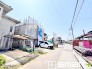 ～閑静な住宅街の立地～
・周辺は閑静な住宅街となっておりますので、静かな暮らしをご実現いただけます。
・前面道路の交通量も多くないので、小さなお子様がいるご家庭でもご安心ですね。
