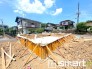 ～ベタ基礎でしっかりとした土台～
・コンクリートの中に鉄筋を配し強度を高めた「ベタ基礎」を採用。
・しっかりとした土台を造ったうえで、その上に建物が築造されていきます。
