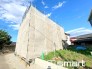 ～閑静な住宅街の立地～
・周辺は閑静な住宅街となっておりますので、静かな暮らしをご実現いただけます。
・前面道路の交通量も多くないので、小さなお子様がいるご家庭でもご安心ですね。
