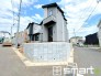 1号棟 ～開放感ある角地のお住まい～
・２方向が空く事で開放感のある角地に位置しております。
・窮屈な感じが無く、ゆったりと暮らせるこの魅力をぜひ現地でご体感くださいませ。

