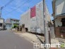 ～閑静な住宅街の立地～
・周辺は閑静な住宅街となっておりますので、静かな暮らしをご実現いただけます。
・前面道路の交通量も多くないので、小さなお子様がいるご家庭でもご安心ですね。
