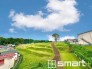 ～バルコニーからの眺望～
・お部屋の延長として、外の空気を感じながらリラックスできるスペース。
・周囲の景色や夕日を楽しむことも魅力のひとつです。
