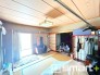 ～２面採光の明るいお部屋～
・和室は２面採光とする事で穏やかな陽の入る明るい空間となっております。
・くつろぎのプライベート時間を明るい空間で穏やかにお過ごしいただけます。
