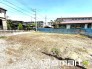 1号棟 ～ベタ基礎でしっかりとした土台～
・コンクリートの中に鉄筋を配し強度を高めた「ベタ基礎」を採用。
・しっかりとした土台を造ったうえで、その上に建物が築造されていきます。
