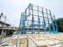 ～ベタ基礎でしっかりとした土台～
・コンクリートの中に鉄筋を配し強度を高めた「ベタ基礎」を採用。
・しっかりとした土台を造ったうえで、その上に建物が築造されていきます。
