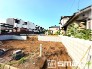 2号棟 ～ベタ基礎でしっかりとした土台～
・コンクリートの中に鉄筋を配し強度を高めた「ベタ基礎」を採用。
・しっかりとした土台を造ったうえで、その上に建物が築造されていきます。
