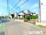 ～十分な広さのある前面道路～
・前面道路は約5.4ｍございますので、お車でのすれ違いも楽々で余計なストレスがかかりません。
・日々お車での移動が多い方には大切なポイントですね。

