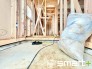 2号棟 ～ベタ基礎でしっかりとした土台～
・コンクリートの中に鉄筋を配し強度を高めた「ベタ基礎」を採用。
・しっかりとした土台を造ったうえで、その上に建物が築造されていきます。
