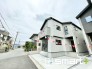 ～閑静な住宅街の立地～
・周辺は閑静な住宅街となっておりますので、静かな暮らしをご実現いただけます。
・前面道路の交通量も多くないので、小さなお子様がいるご家庭でもご安心ですね。

