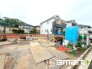 ～ご家族を守る「耐震等級３」～
・住宅性能評価において「耐震等級３」を取得。地震に強い家であることが証明されております。
・倒壊の恐れが低くなりますので、地震保険が半額になるメリットも。
