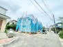 ～開放感ある角地のお住まい～
・２方向が空く事で開放感のある角地に位置しております。
・窮屈な感じが無く、ゆったりと暮らせるこの魅力をぜひ現地でご体感くださいませ。（A号棟）
